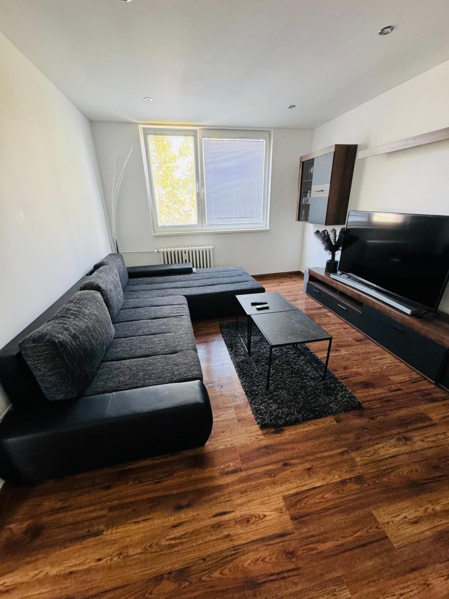 Peti Apartman Centrum Galanta Luaran gambar