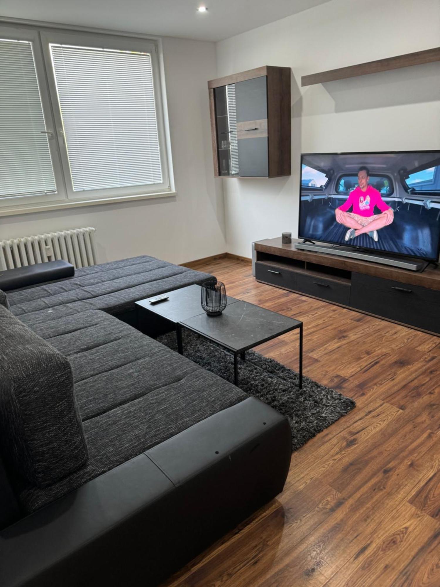 Peti Apartman Centrum Galanta Luaran gambar