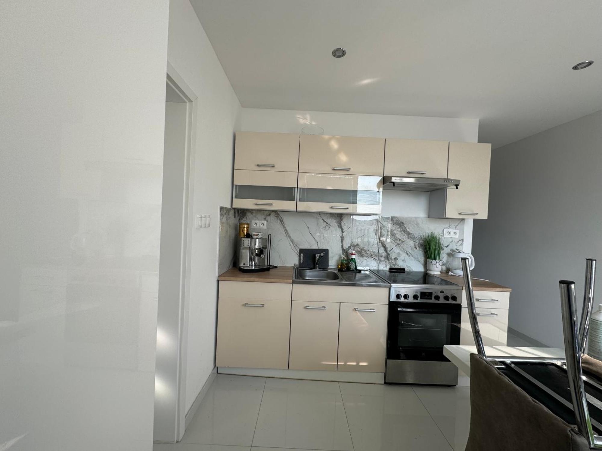Peti Apartman Centrum Galanta Luaran gambar